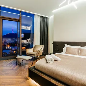 king-david-meta-business-hotel.alltbilisihotels.com/