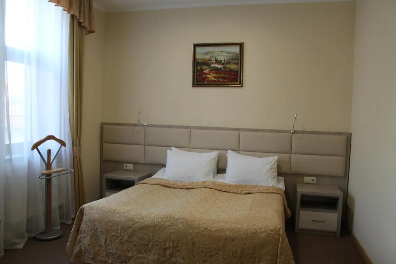 Ligena Hotel Boryspilʼ 4*,